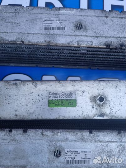 Радиатор интеркулера Mercedes C W203