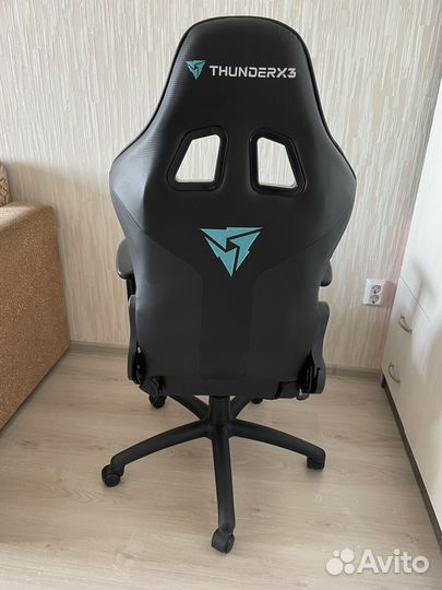 Игровое кресло ThunderX3 EC3-B AIR