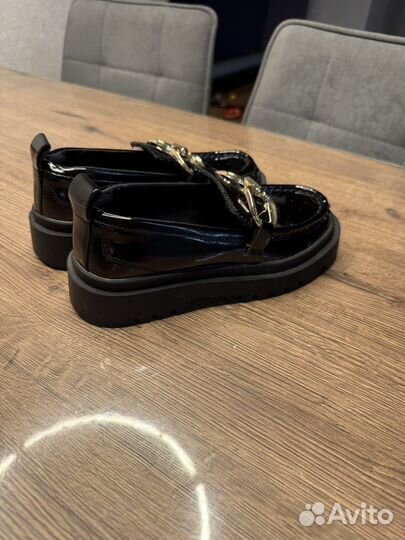 Лоферы Zara, 32