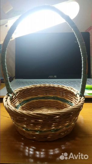 Корзинка плетенная