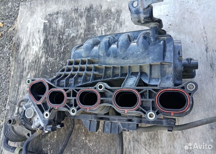 Коллектор впускной с дросселем Хонда CR V3 Црв3