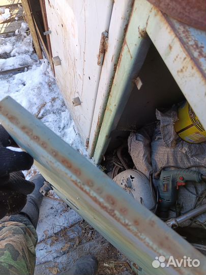 Ящик металлический