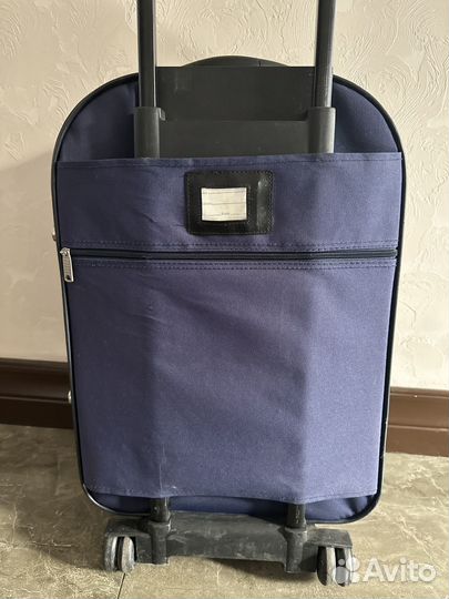 Чемодан тканевый на колесах