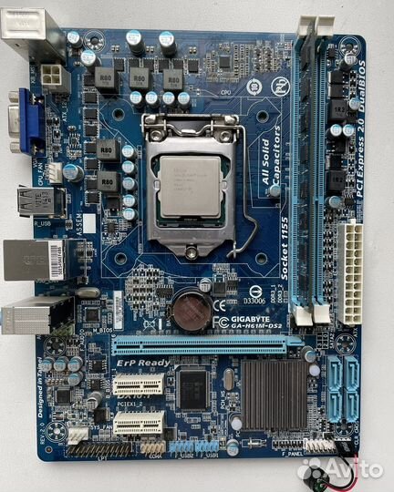 Материнская плата с процессором и памятью