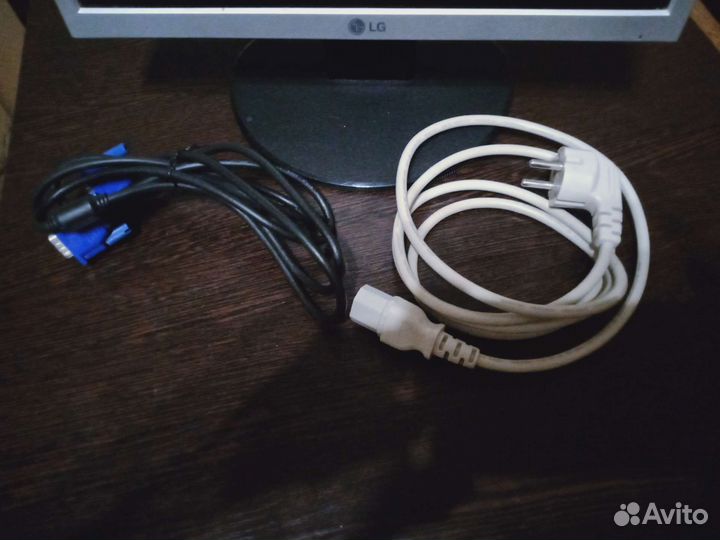 Монитор LG