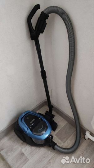 Пылесос с контейнером Samsung VC18M21C0VR/EV