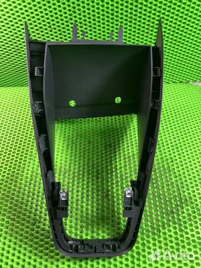 Центральная консоль верхняя часть VW Polo 5