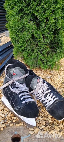 Коньки хоккейные мужские