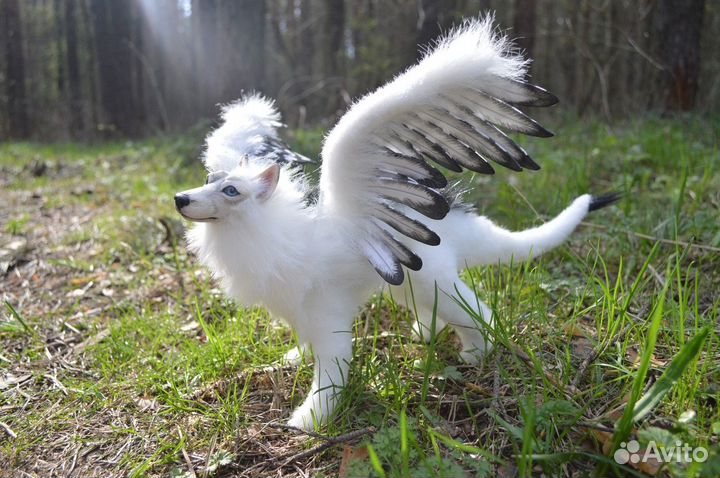 Игрушка ручной работы волк с крыльями