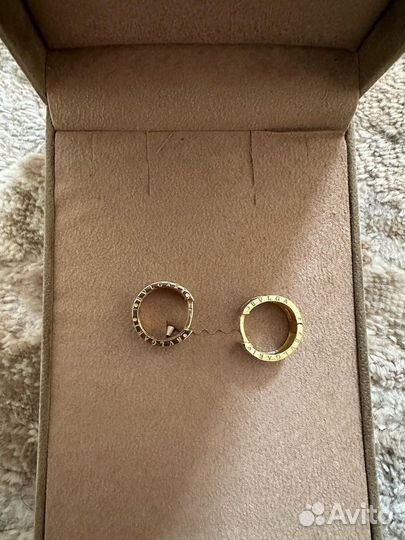Золотые серьги в стиле bvlgari