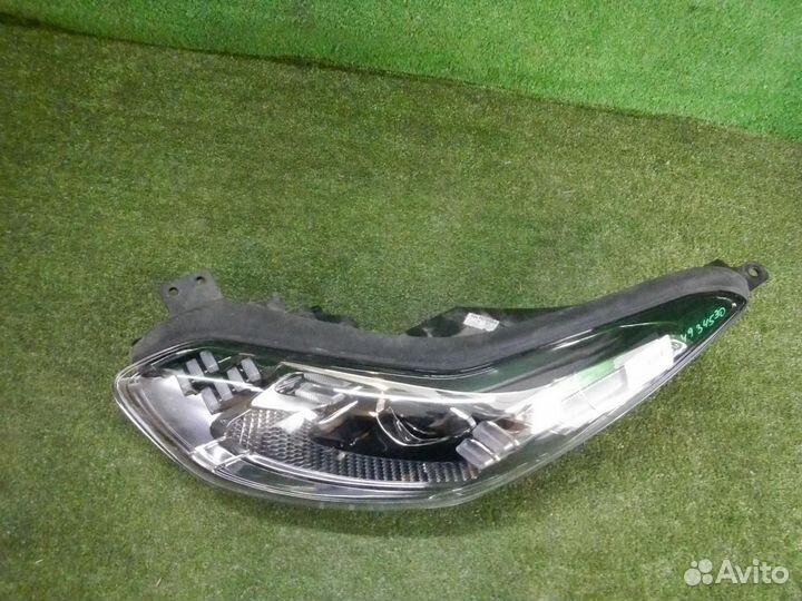 Фара левая Kia Sportage
