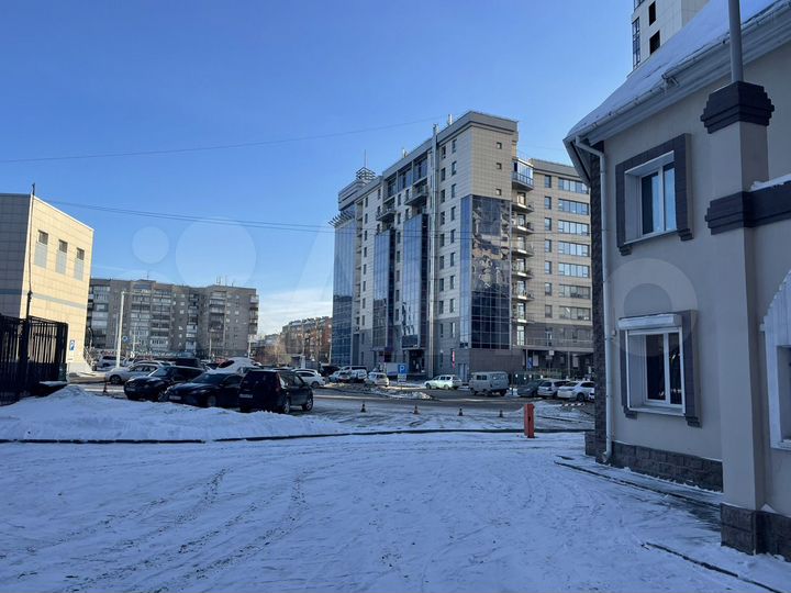 Продажа здания, 522 м² на крупной транспортной раз