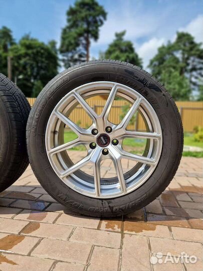 BMW X3 G01 R19 Momo комплект колёс