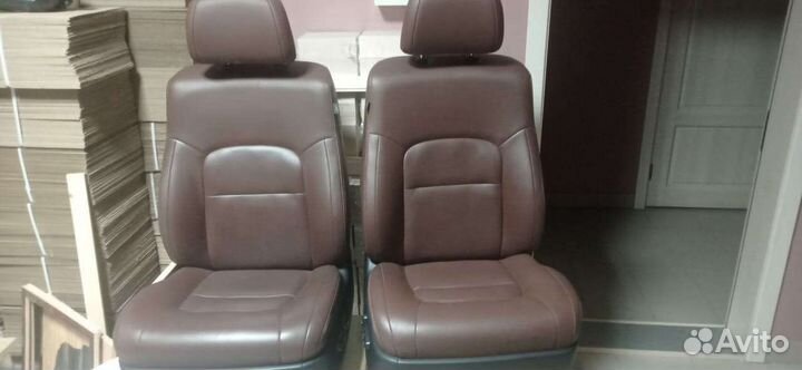 Кресла передние Land Cruiser 200