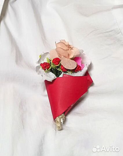 Брошь-букет (бутоньерка) ручной работы