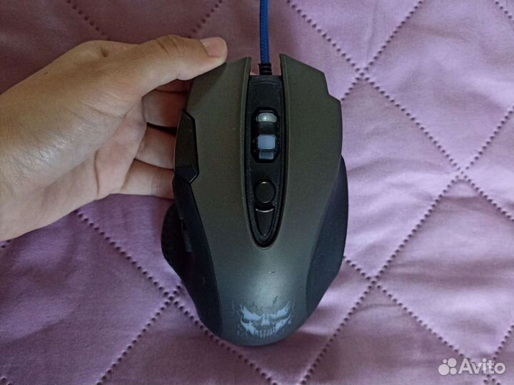 Игровая клавиатура и мышь