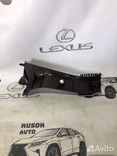 Обшивка багажника задняя левая Lexus Rx 450 H