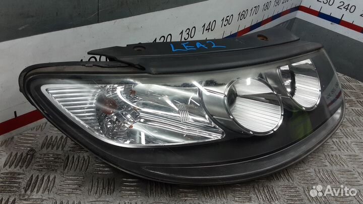 Фара правая Hyundai Santa Fe