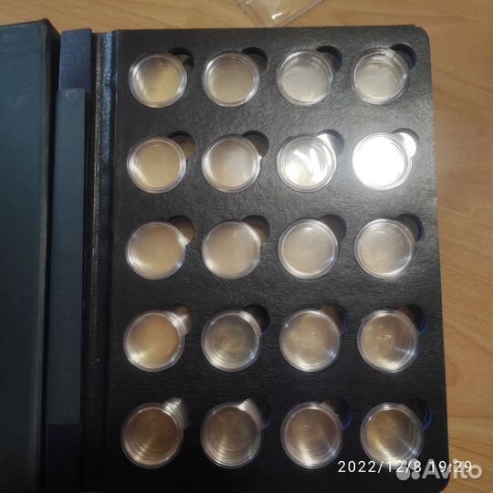 Альбом для юбилейных монет в капсулах