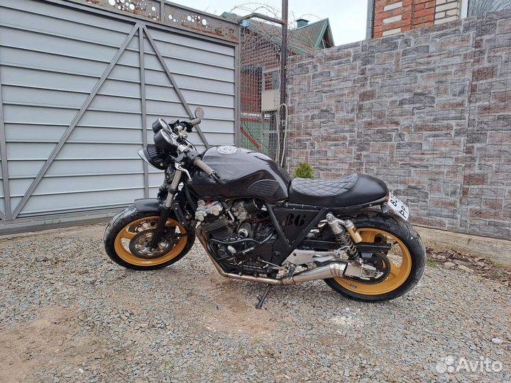 Honda CB 400SF vtec3 Cafe racer