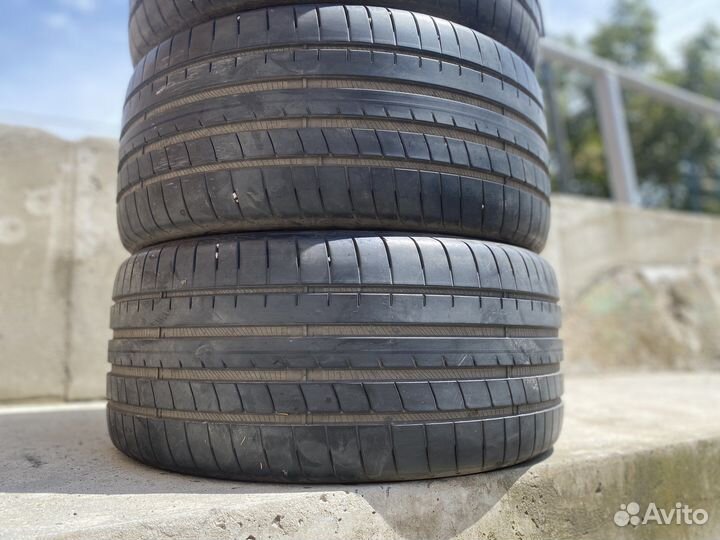 Goodyear Eagle F1 Asymmetric 3 225/40 R19 и 255/35 R19 96Y