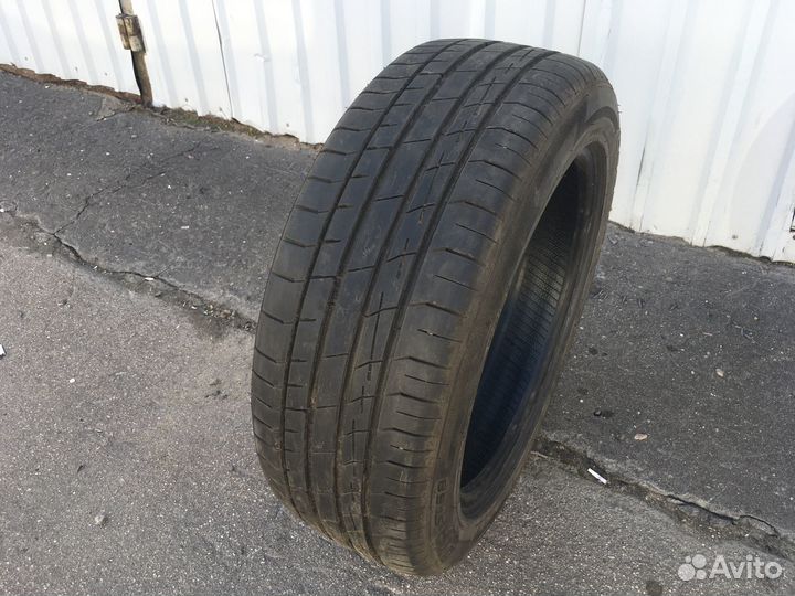 Accelera Iota ST68 225/55 R18