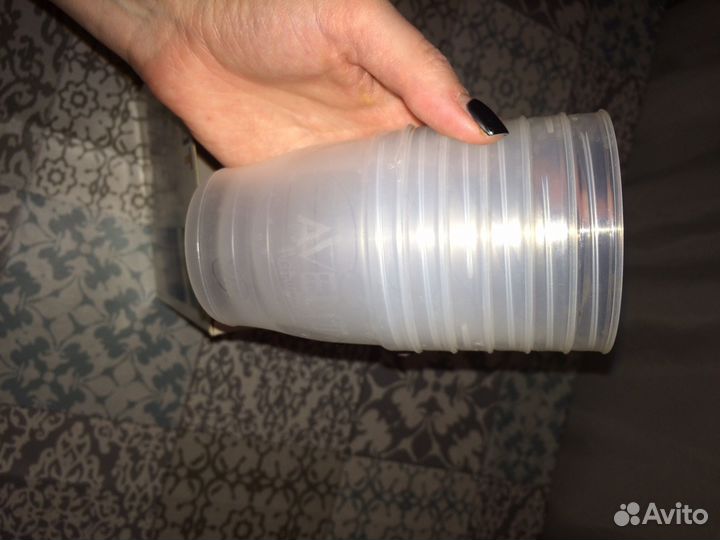 Молокоотсос avent и контейнеры для хранения молока