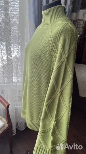 Свитер новый шерсть травяной новый