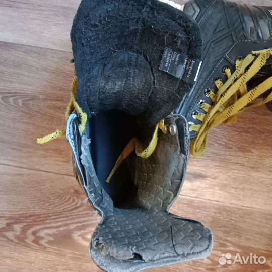 Хоккейные коньки bauer