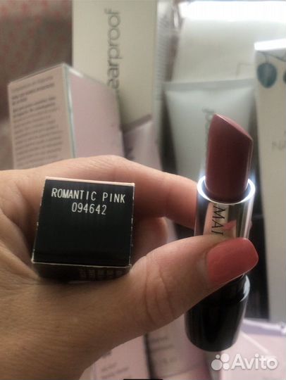 Помада Мери Кей