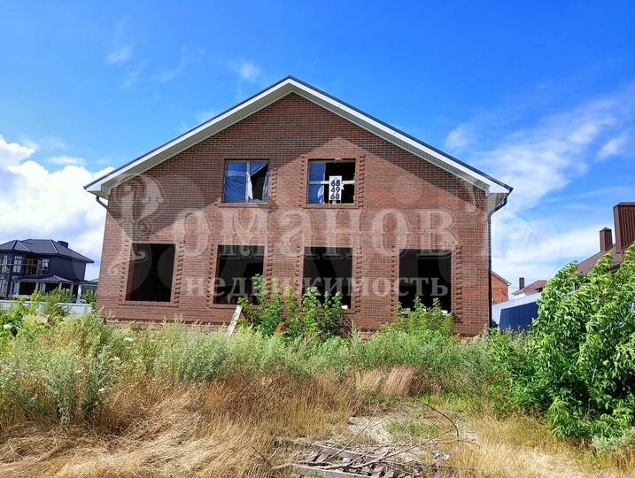 Дом 350 м² на участке 9 сот.