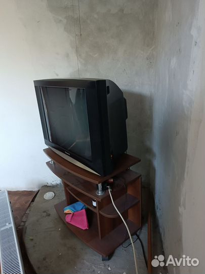 Телевизор б/у