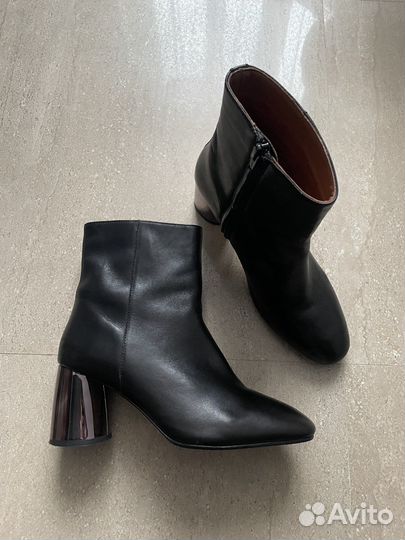 Ботильоны reserved