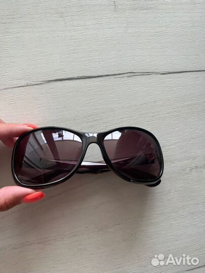 Солнцезащитные очки женские