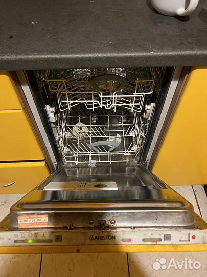 Посудомоечная машина Ariston
