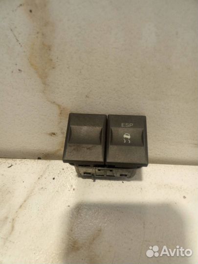 Кнопка антипробуксовочной системы Ford Mondeo