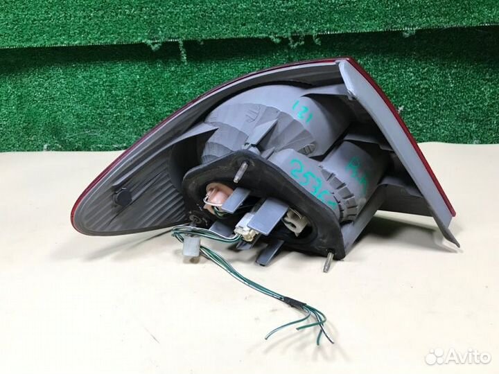 Фонарь задний правый Toyota Corolla Usa ZZT131