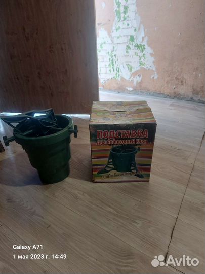 Подставки для деревьев