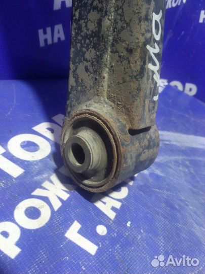 Задний рычаг под пружину Mazda 626 седан 1992