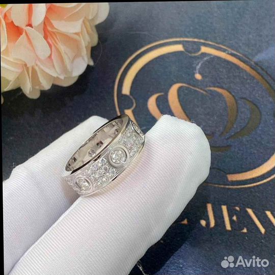 Кольцо Cartier Love, белое золото