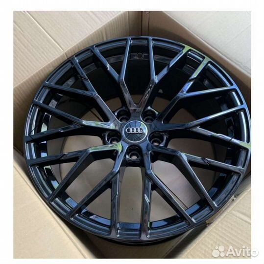 Диски R21 на Audi Q8
