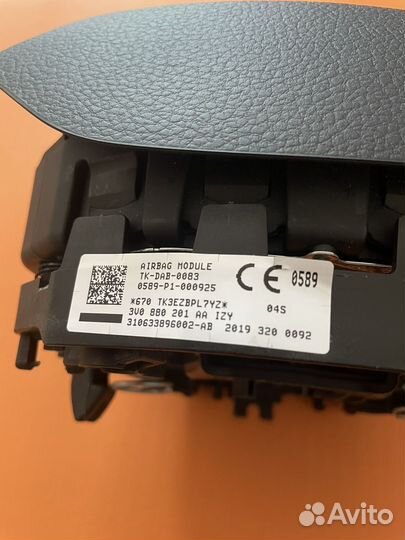 Подушка безопасности в руль Skoda Superb 3