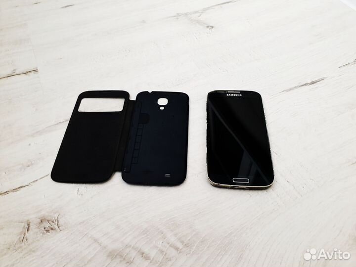 Телефон Samsung Galaxy S4