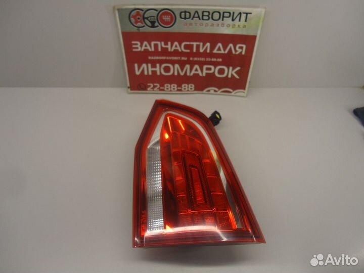 Фонарь задний правый (на крышку багажника)