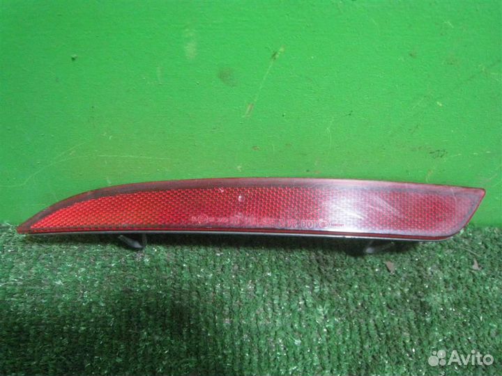 Отражатель бампера заднего левый Opel Astra J 2010