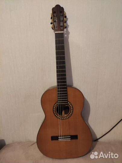 Классическая гитара ручной работы