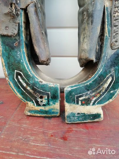 Хомут для лошади. Старина