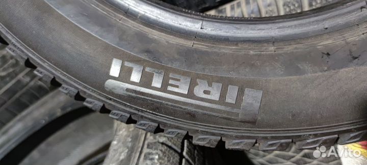 Pirelli Winter Sottozero 215/55 R17