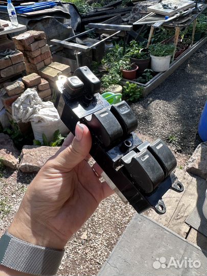 Блок управления стеклоподъемниками toyota caldina