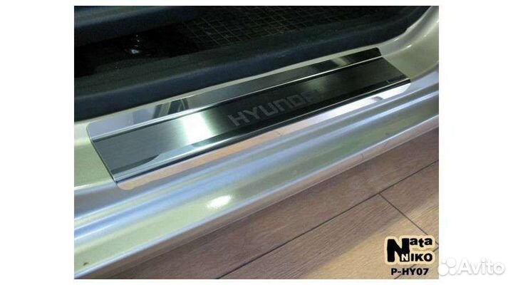 Накладки на пороги из нержавеющей стали